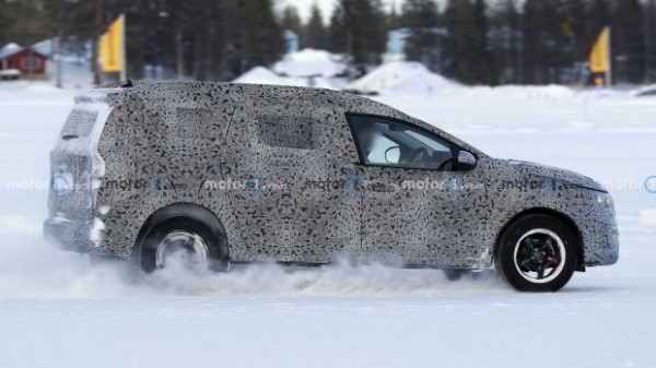 Dacia готовит SUV на базе Logan?