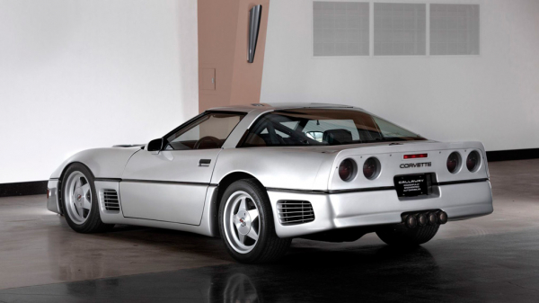 Corvette, установивший рекорд скорости в 1988 году, уйдет с молотка