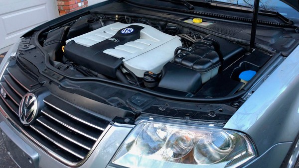 В США на продажу выставили редчайший Volkswagen Passat с W8 под капотом