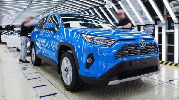 Коронавирус остановил сборку RAV4 и Lexus RX