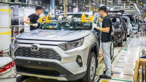 Коронавирус остановил сборку RAV4 и Lexus RX