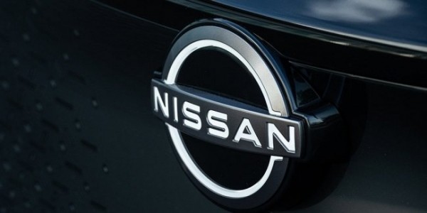Nissan хочет поправить свое положение жертвуя Мерседесом