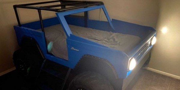 Одержимый папа построил сыну уникальную кровать