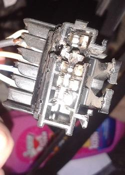 Почему не горят фонари заднего хода