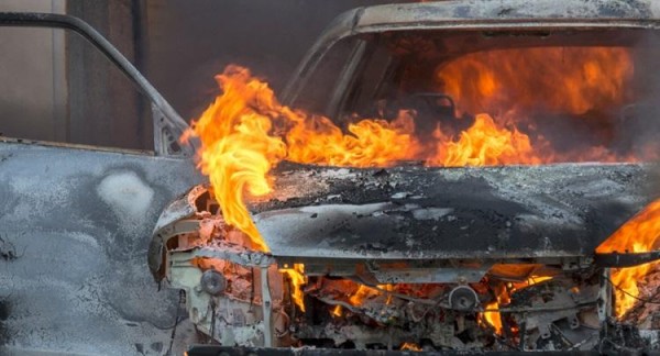 Почему не горят стоп-сигналы?