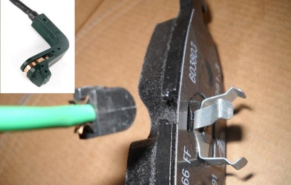 Принцип работы и проверка датчика износа тормозов