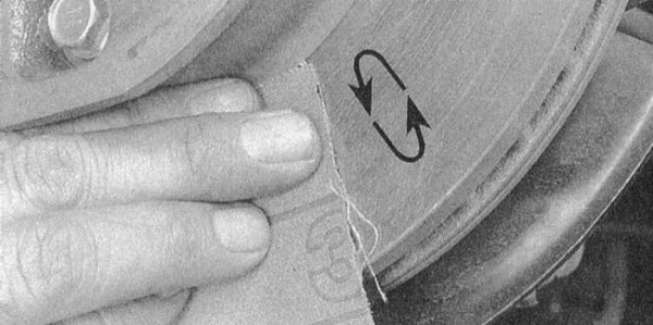 Протачиваем тормозные диски своими руками без снятия