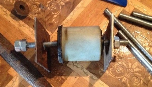 Способы замены сайлентблоков балки