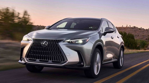 Компания Lexus представила кроссовер NX второго поколения