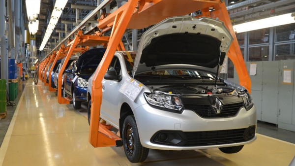 АвтоВАЗ снова приостановит один из конвейеров