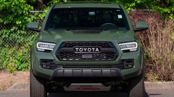 На аукционе продадут миллионный экземпляр Toyota Tacoma без пробега