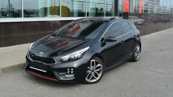 ТОП-5 &laquo;заряженных&raquo; иномарок с пробегом по цене новой LADA Vesta Sport