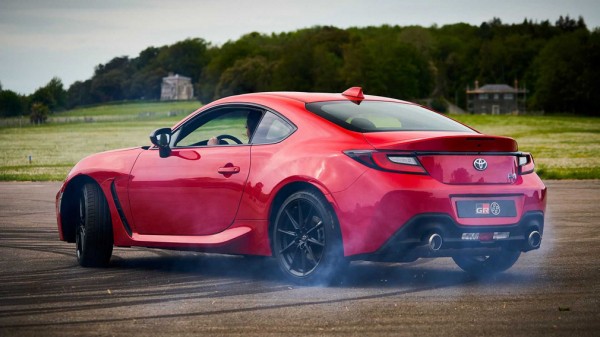 Компания Toyota покажет в Гудвуде новое спорткупе GR 86