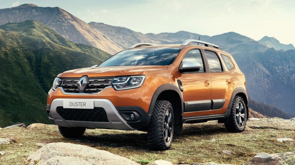 Представлены первые изображения обновленного Renault Duster