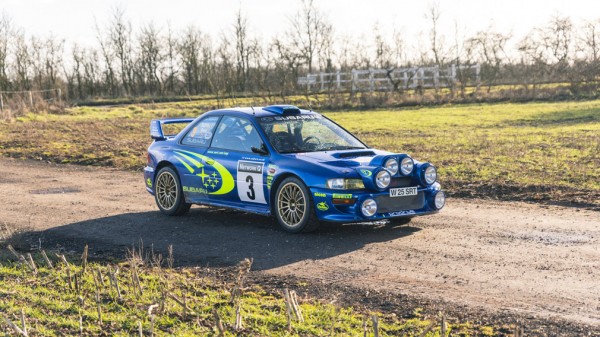 Старую раллийную Subaru Impreza Ричарда Бёрнса продали за 63 млн рублей