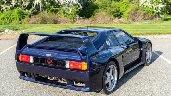 На продажу выставлен редчайший французский суперкар Venturi 400 Trophy 1992 года