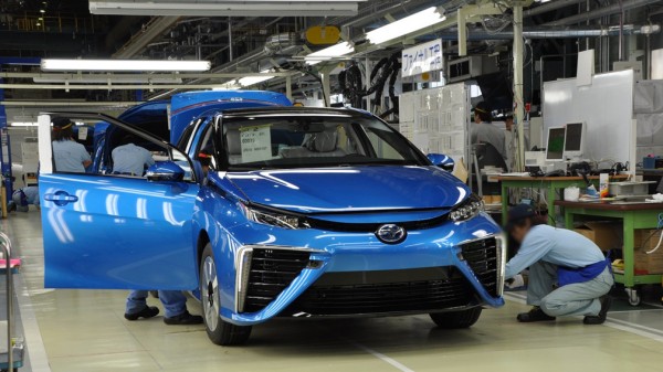 В Японии с 2022 года все новые машины обяжут оснащать &laquo;черными ящиками&raquo;