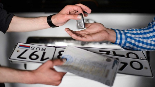 Водителям в РФ объяснили, почему ГИБДД может отказать в регистрации автомобиля