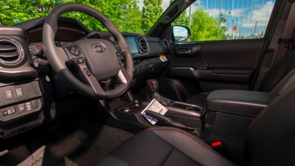 На аукционе продадут миллионный экземпляр Toyota Tacoma без пробега