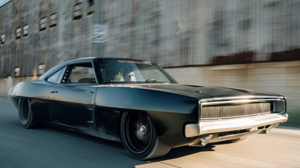 Среднемоторный Dodge Charger из нового фильма &laquo;Форсаж&raquo; сертифицирован для обычных дорог
