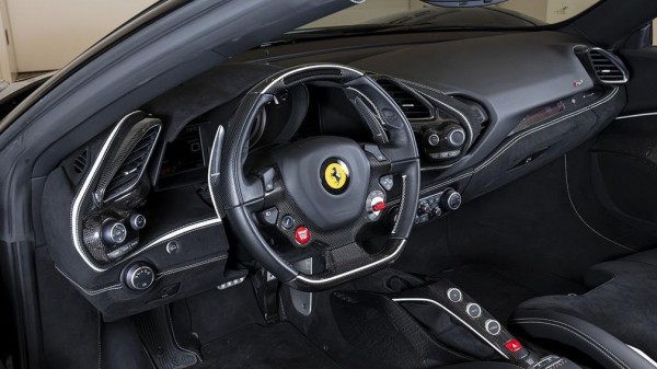 На продажу выставлен редчайший Ferrari J50 2019 года выпуска за 3,6 млн долларов