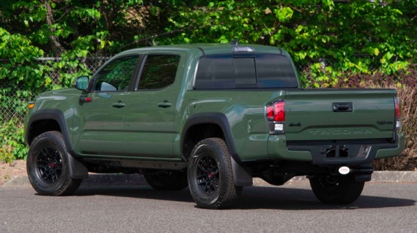 На аукционе продадут миллионный экземпляр Toyota Tacoma без пробега