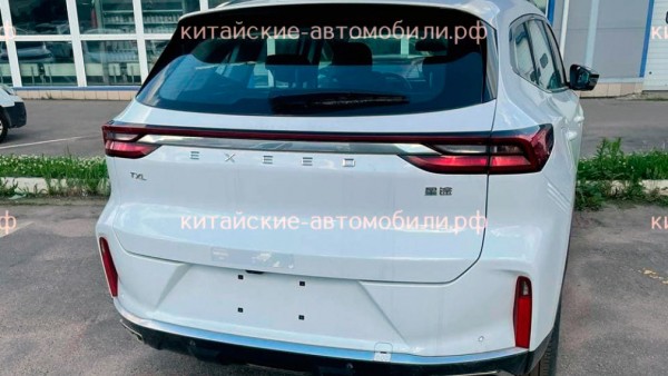 Новый кроссовер Exeed TXL сфотографировали в Подмосковье