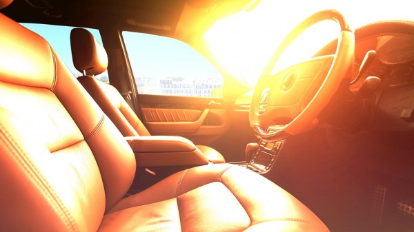 Водителям в РФ перечислили правила подготовки автомобиля к жаре