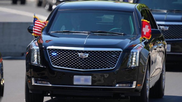 СМИ сравнили мощности автомобилей президентов России и США