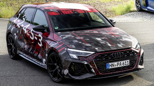 Audi опубликовала первые официальные фотографии &laquo;заряженных&raquo; моделей Audi RS 3 нового поколения