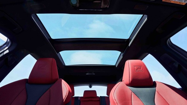 Компания Lexus представила кроссовер NX второго поколения