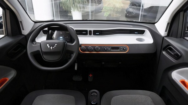 Производство китайского электрокара за 4,5 тыс. долларов достигнет 1,2 млн штук в 2022 году