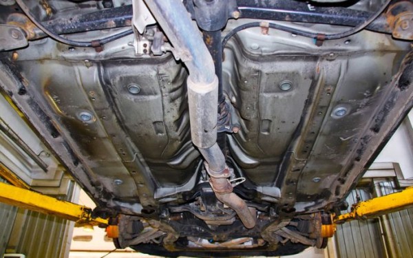 Обработка днища автомобиля от коррозии своими руками: чем обработать машину