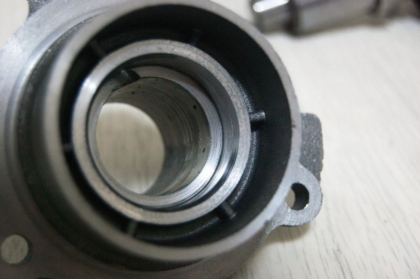 Оригинал или китайский аналог в два раза дешевле: разбираем и сравниваем водяные помпы