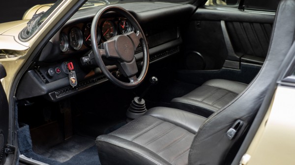 В Германии продаётся хорошо сохранившийся Porsche 911 Turbo 1975 года за 260 тыс. евро