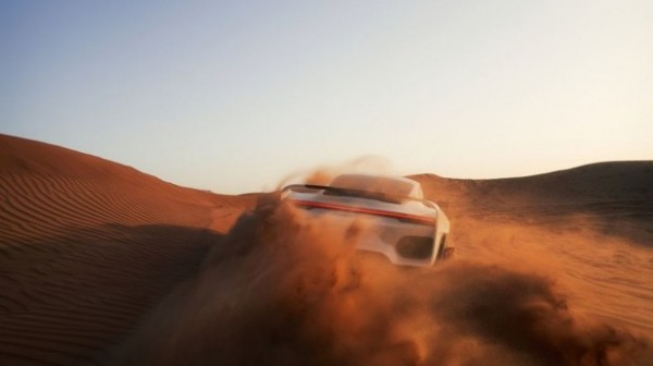 На Porsche 911 Turbo S за $583.000, да по барханам