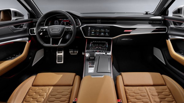 В России стартовали продажи &laquo;заряженного&raquo; универсала Audi RS 6 Avant