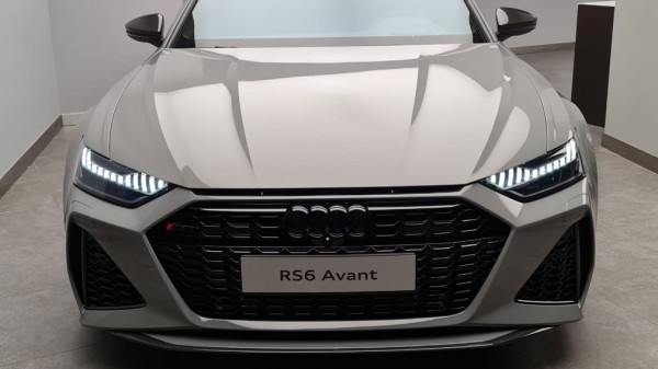 В России стартовали продажи &laquo;заряженного&raquo; универсала Audi RS 6 Avant