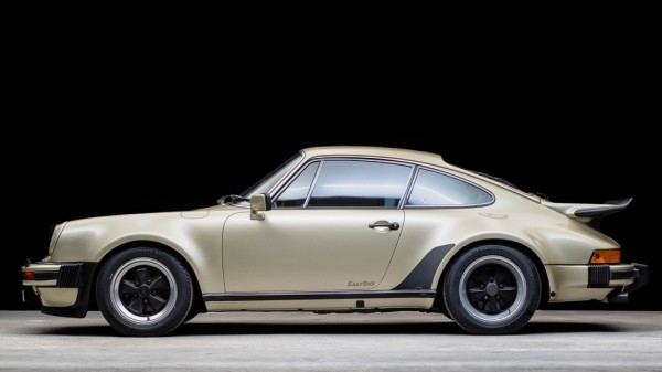 В Германии продаётся хорошо сохранившийся Porsche 911 Turbo 1975 года за 260 тыс. евро