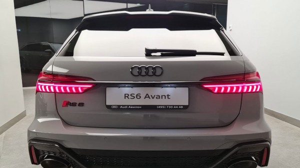 В России стартовали продажи &laquo;заряженного&raquo; универсала Audi RS 6 Avant