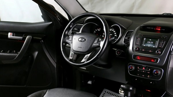 ТОП-5 семейных авто с пробегом с хорошим показателем безопасности за 1 млн рублей