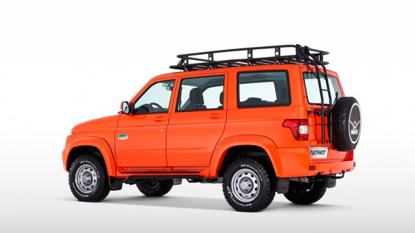 ТОП-3 проходимцев: внедорожники в заводских спецверсиях для бездорожья