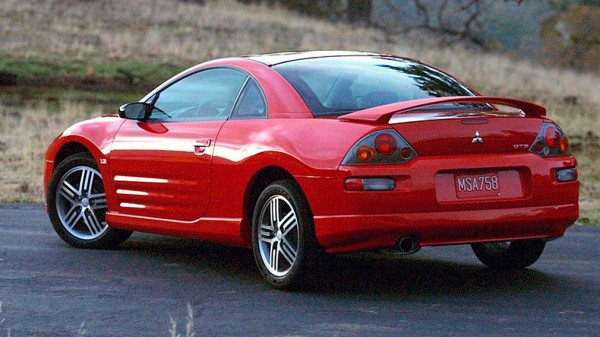 Топ-3 недорогих японских купе до 500 000 рублей