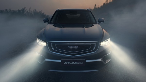 Специалисты рассказали, сколько будет стоить самый доступный Geely Atlas Pro