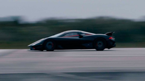 Гиперкар SSC Tuatara так и не смог взять барьер в 300 миль/час 