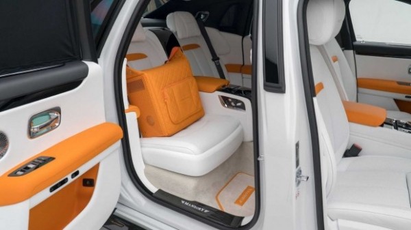 &laquo;Дух экстаза&raquo; в шоке: Mansory представила тюнинг-пакет для Rolls-Royce Ghost