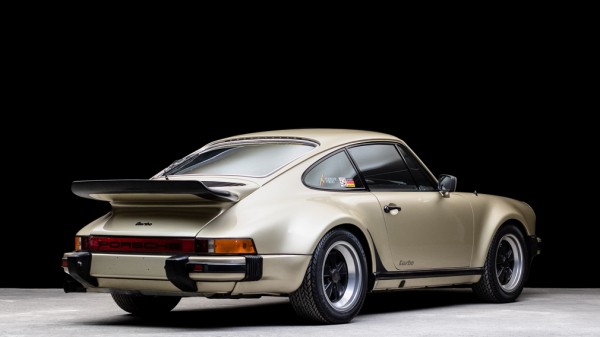 В Германии продаётся хорошо сохранившийся Porsche 911 Turbo 1975 года за 260 тыс. евро