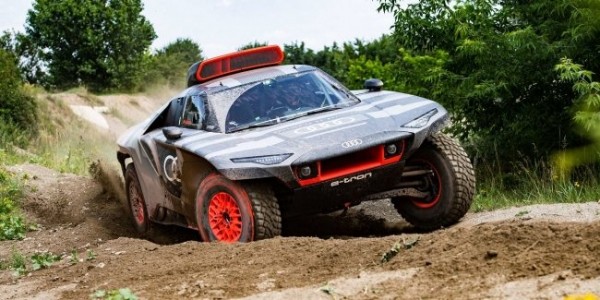 Audi e-tron отправится на ралли Дакар