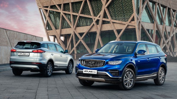 Специалисты рассказали, сколько будет стоить самый доступный Geely Atlas Pro