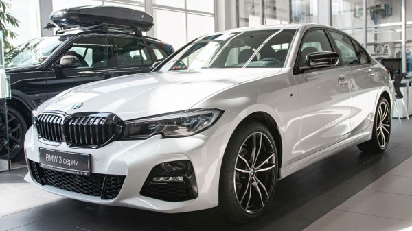 Автомобили BMW подорожали в России второй раз за 2021 год
